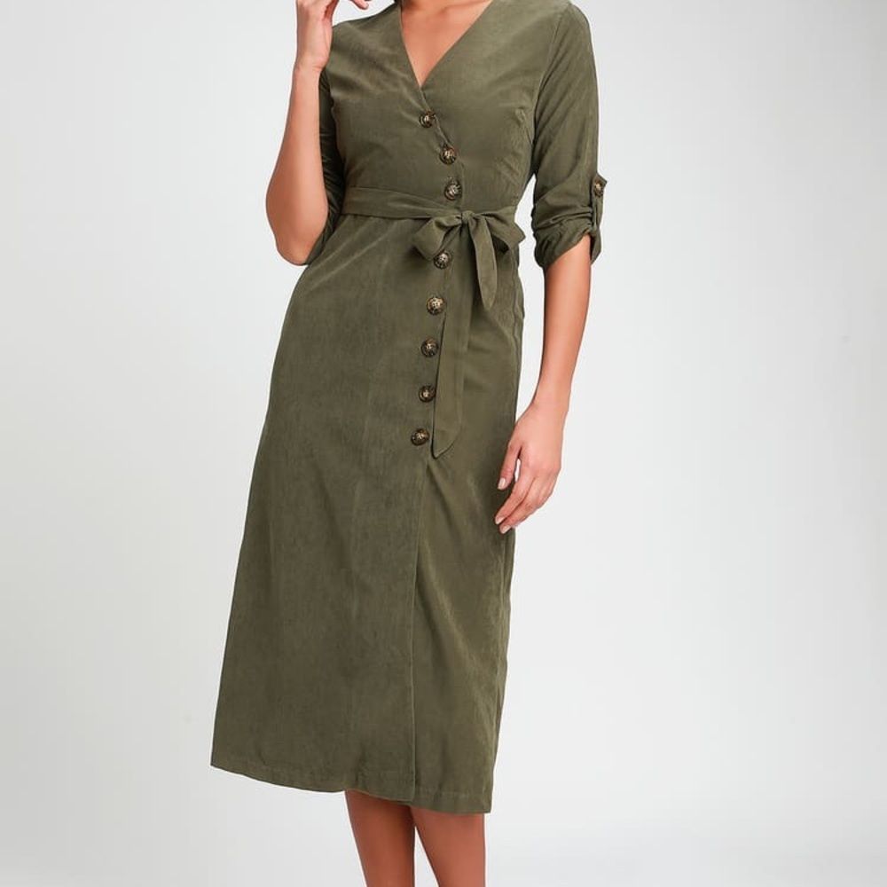 🩶 NWT Lulu’s Pull Me Close Midi Dress - Size Small 🩶